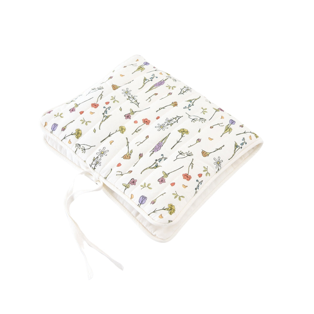 Spring Changing Pouch