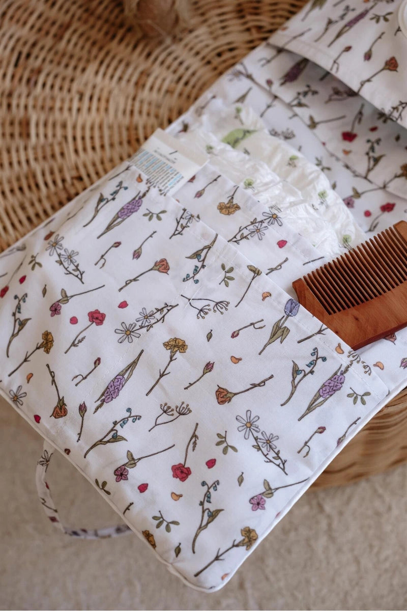 Spring Changing Pouch