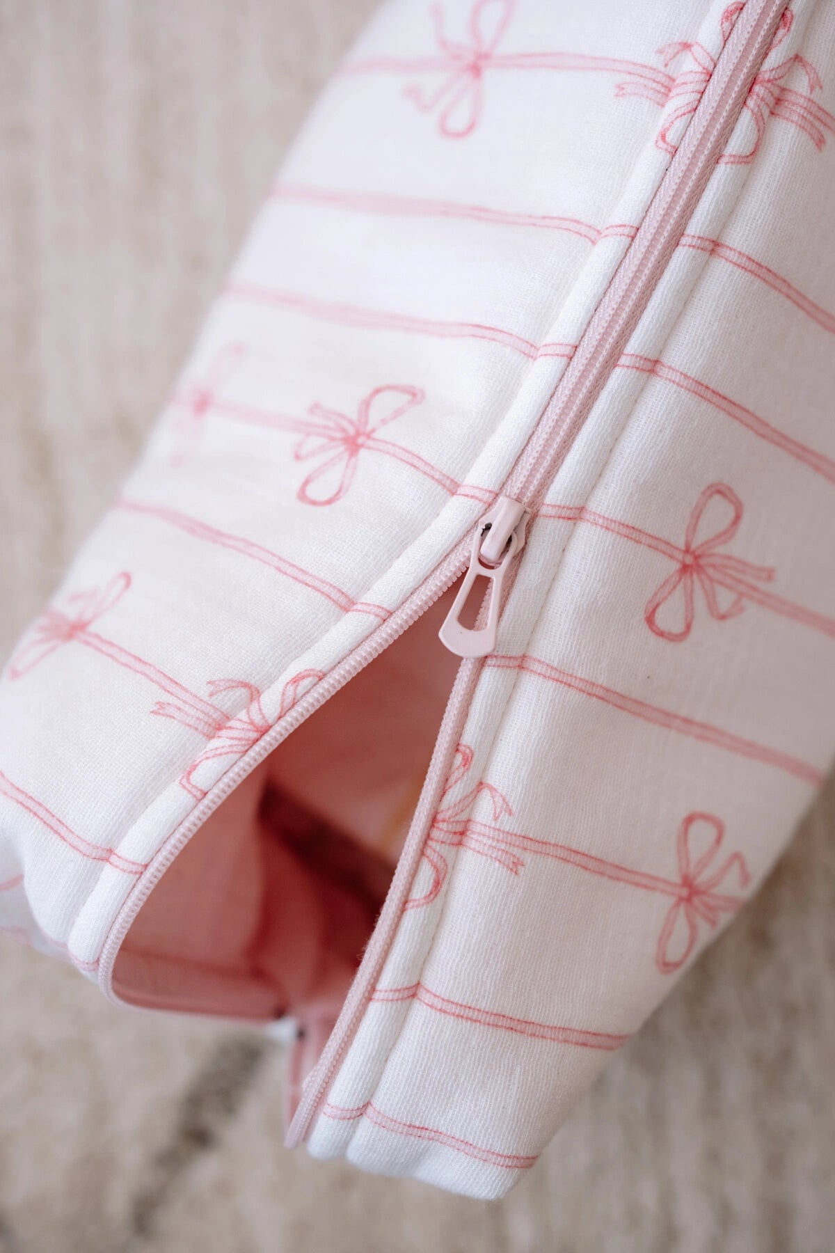 Ribbon Pouch - Pink