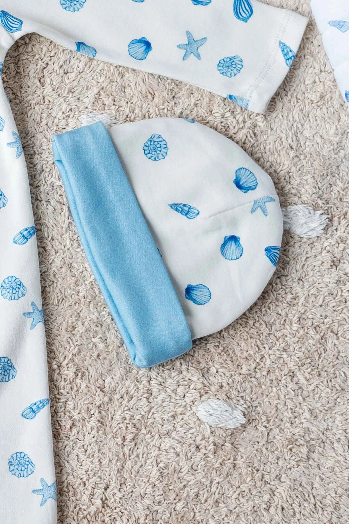 Seashell Hat & Bib