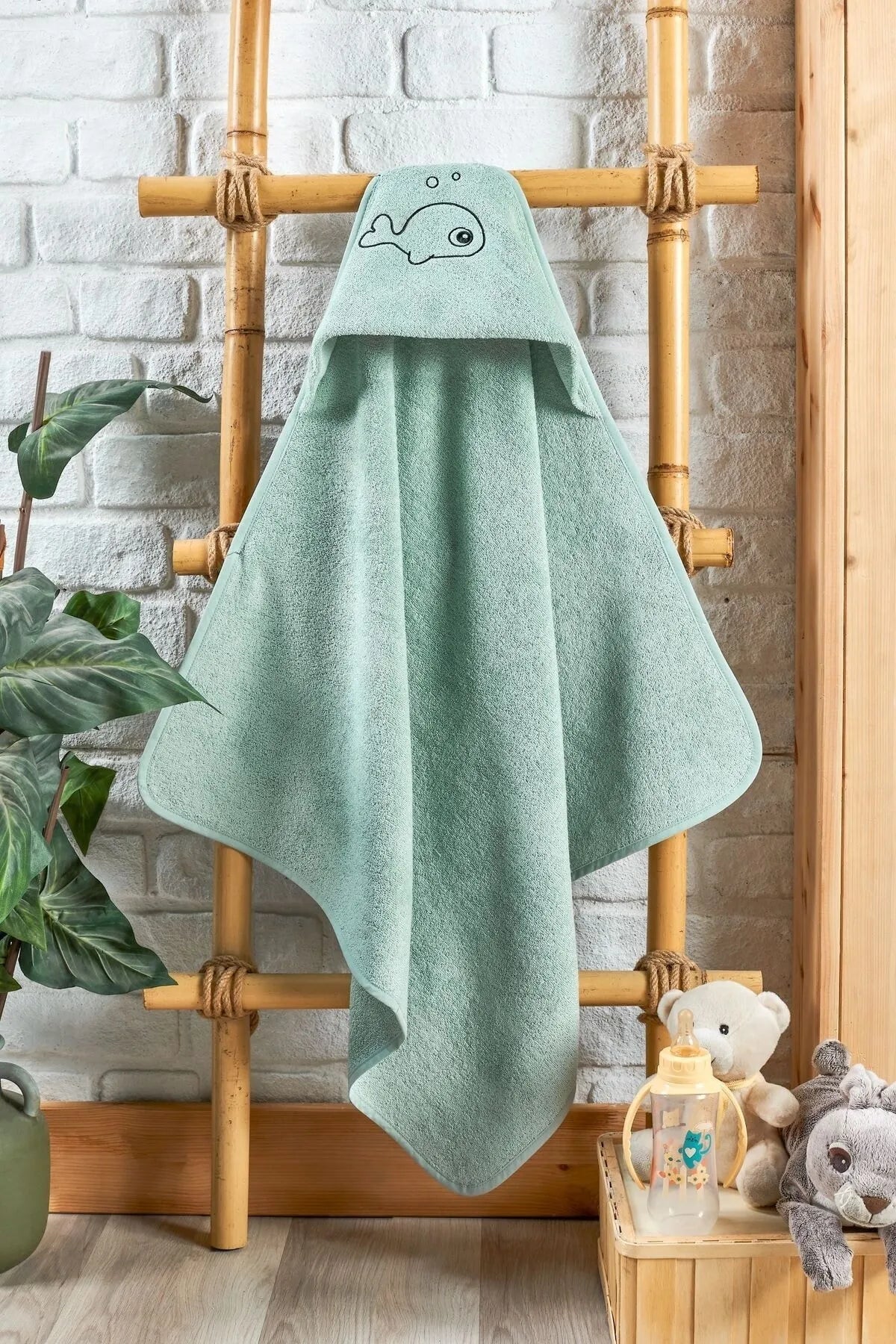Hooded Towel and Mitt Set