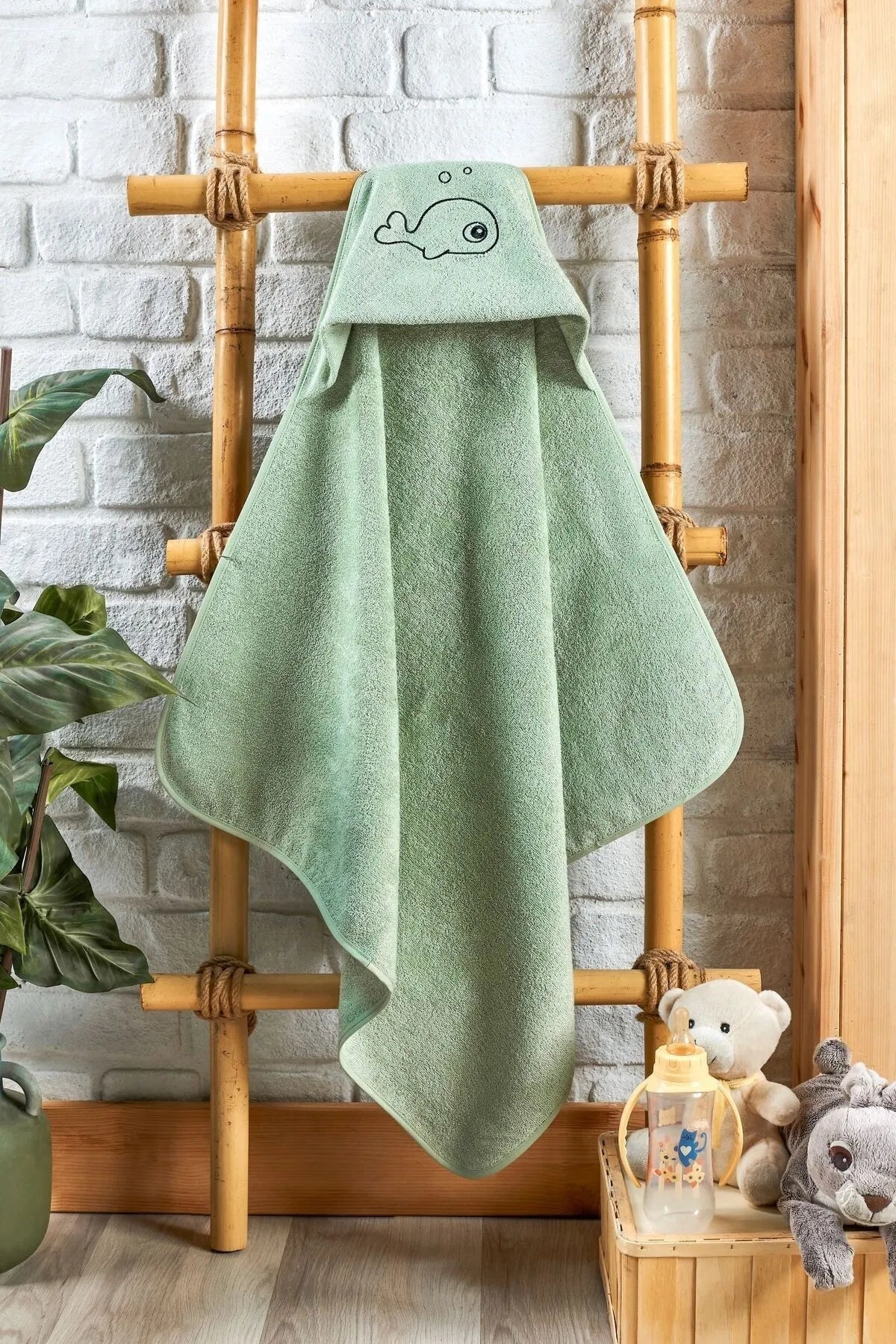 Hooded Towel and Mitt Set