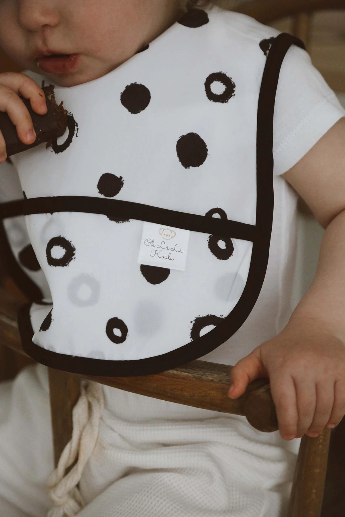 Black Feeder Bib Set