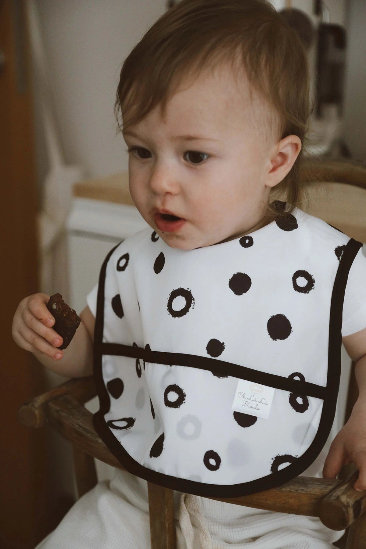 Black Feeder Bib Set